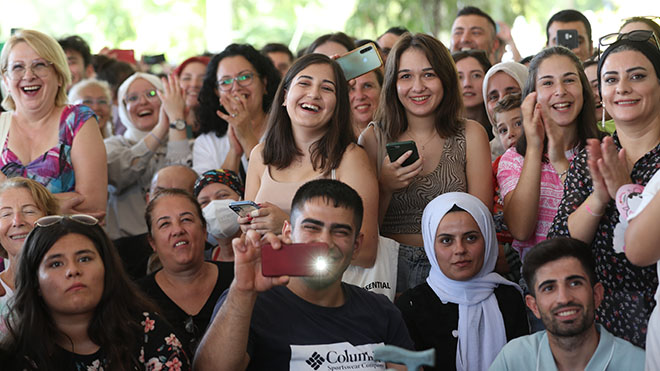 Antalyalılar ünlü şeflerin söyleşi ve workshop’una akın etti