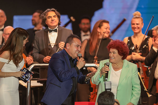 Selda Bağcan ve Fahir Atakoğlu’ndan unutulmaz konser