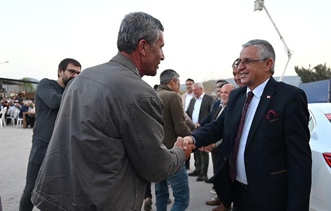 Başkan Topaloğlu’ndan belediye personeline iftar 