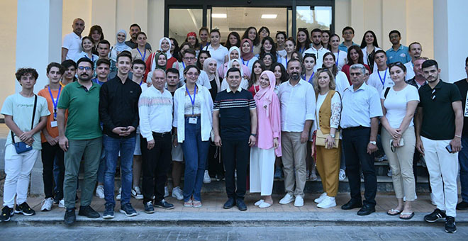 Üsküplü öğrenciler Antalya Bilim Merkezi’nde  