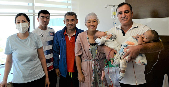 Çapraz nakil Kırgızistanlı 2 aileyi Antalya’da birbirine bağladı 