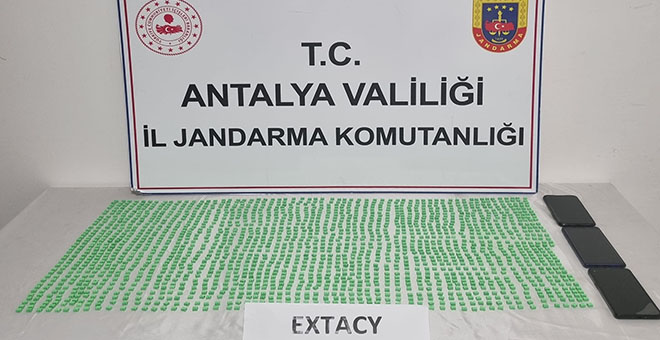 Antalya'da uyuşturucu operasyonu 