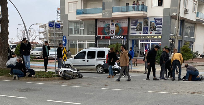 Gazipaşa’da 2 motosiklet çarpıştı: 1'i ağır 4 yaralı 