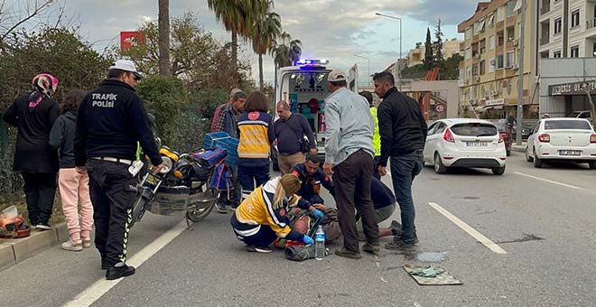 Antalya'daki kazada motosiklet sürücüsü yaralandı 