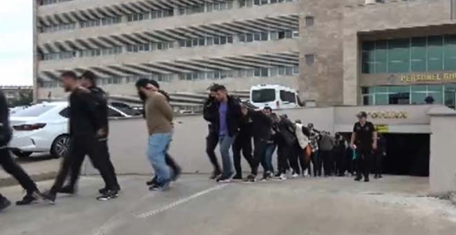 Antalya merkezli operasyonda 32 kişi tutuklandı