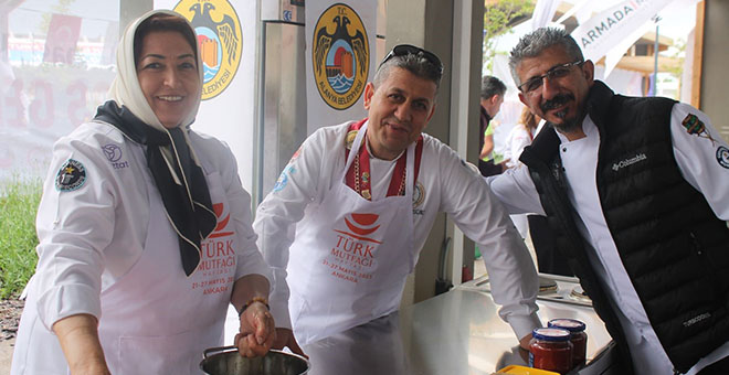 Alanya'nın tescilli lezzeti gülüklü çorba Ankara sofralarına taşındı 