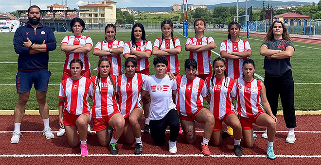 Antalyaspor Ragbi Kadın Takımı'ndan çeyrek final 