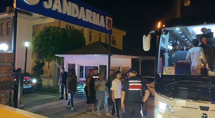 Antalya'da 29 kaçak göçmen yakalandı 