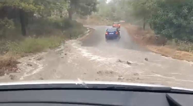 Çıralı’da şiddetli yağış