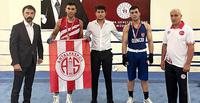Antalyasporlu boksör Muhammet Ali, Antalya şampiyonu oldu 