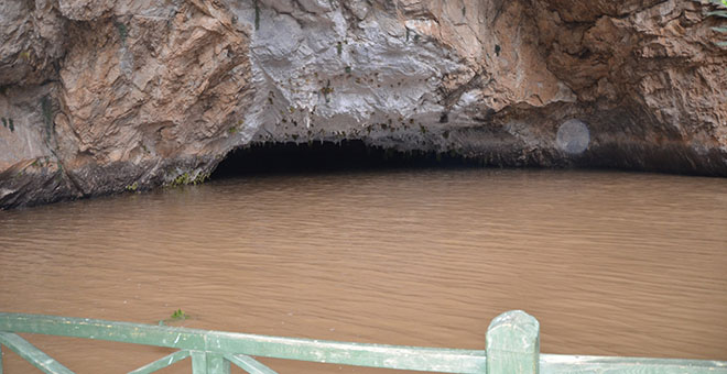 Yağışlar sonrası Altınbeşik Mağarası'nda su seviyesi yükseldi 