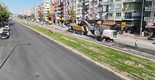 Namık Kemal Bulvarı’nda sıcak asfalt çalışmaları sürüyor