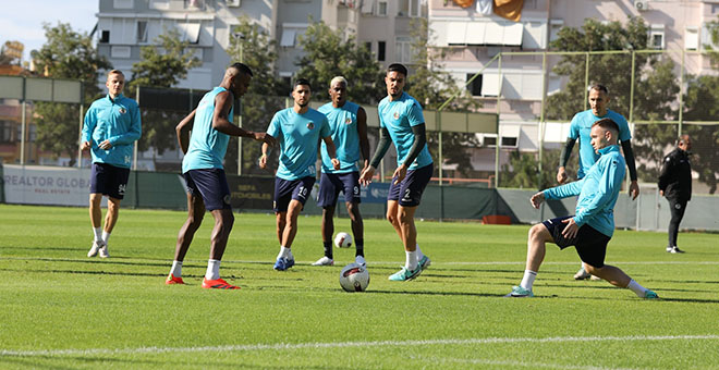 Alanyaspor'da Başakşehir maçı hazırlıkları tamamlandı 