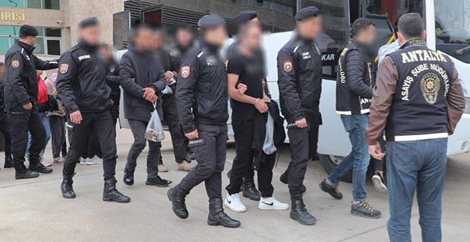 ‘Kafes-32’ operasyonunda 12 tutuklama 