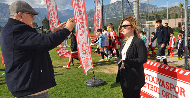 Antalyaspor Gelişim ve Kış Kampı Kemer’de başladı