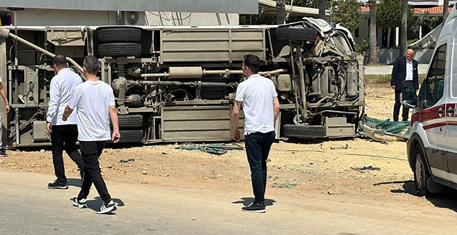 Manavgat'ta feci kaza: 29 yaralı 