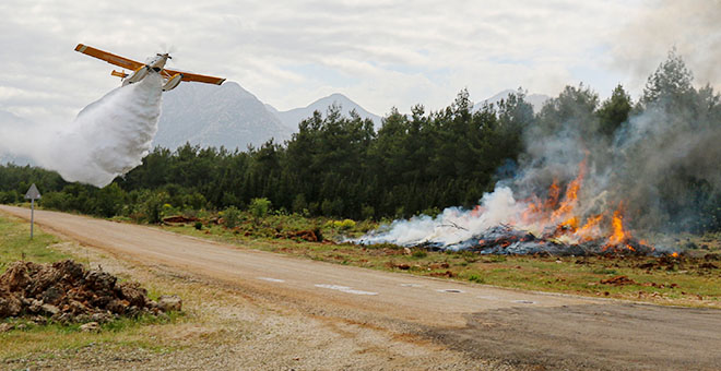 Antalya’da nefes kesen orman yangını tatbikatı